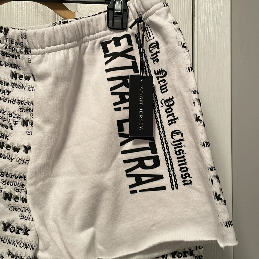 Women’s two piece spirit, jersey size, large shorts and matching sweatshirt - Picture 2 of 8